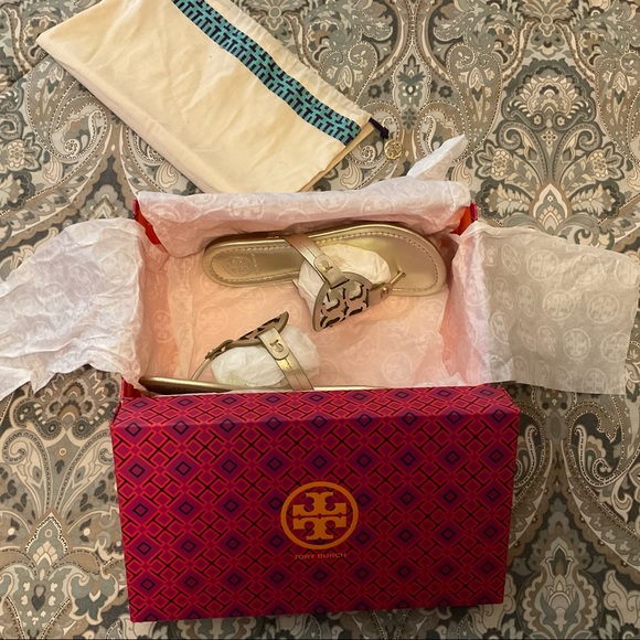 NIB Tory Burch Miller Spark Gold Metallic Sandals Womens Sz 5.5 M - Picture 11 of 12